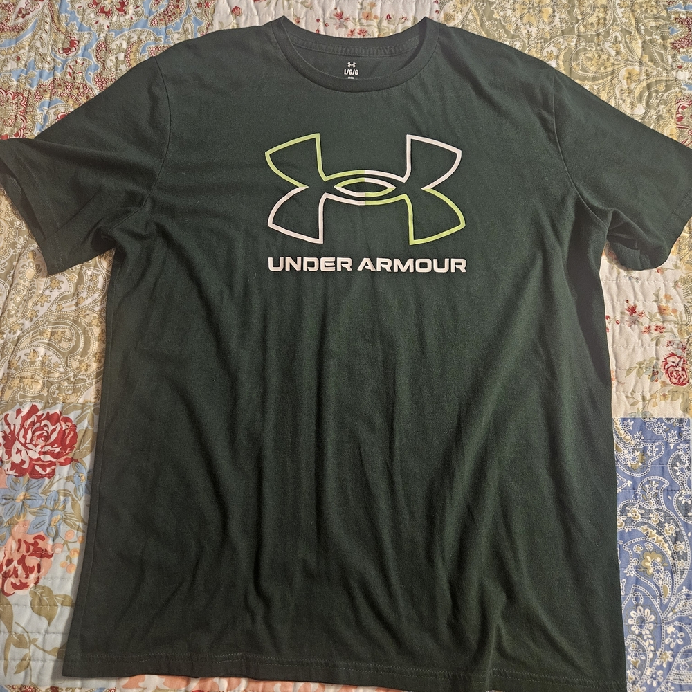 Under Armour Men’s Dark Green Short Sleeve Tee with Neon Gradient Logo